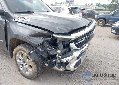 2021 Ram 1500 Big Horn 4X2 6'4 Box from USA, damaged, VIN 1C6RREBG6MN709147